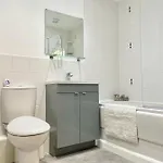 Apartment 1 Merchants Gate - 2 Bedroom, With Private Parking