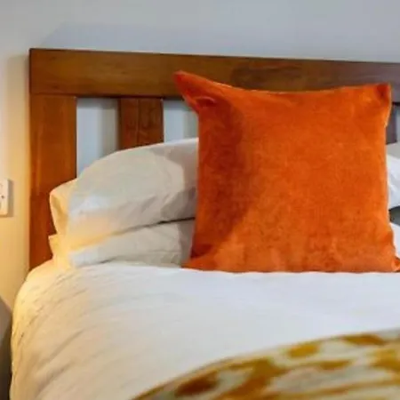 شقة 1 Merchants Gate - 2 Bedroom, With Private Parking يورك