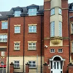 1 Merchants Gate - 2 Bedroom, With Private Parking *