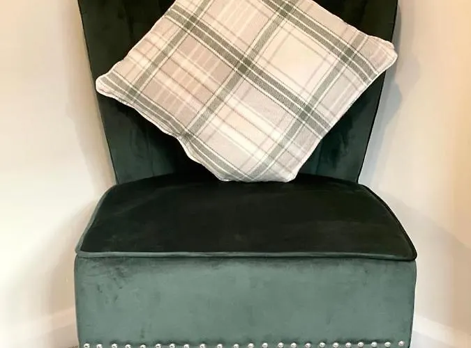 1 Merchants Gate - 2 Bedroom, With Private Parking