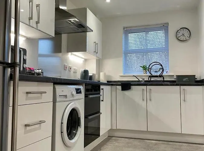 1 Merchants Gate - 2 Bedroom, With Private Parking *