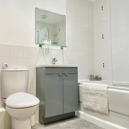 아파트 1 Merchants Gate - 2 Bedroom, With Private Parking