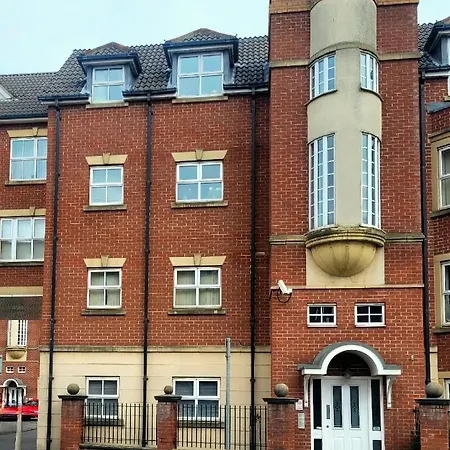 1 Merchants Gate - 2 Bedroom, With Private Parking *